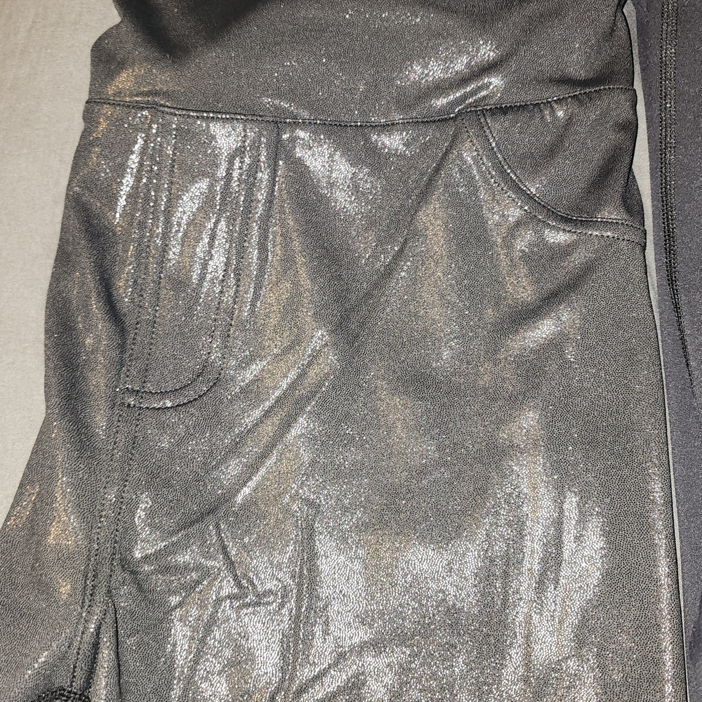 Black Shiny and Matte Leggings Set - Picture 2 of 4